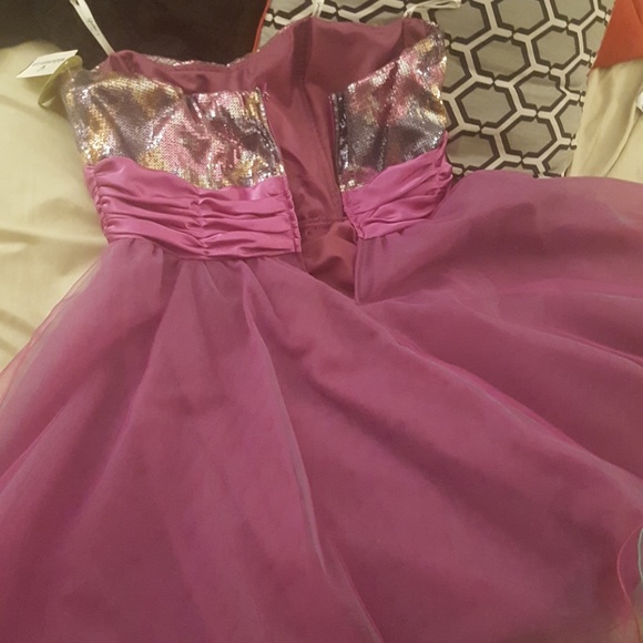 Party dress - Picture 4 of 4